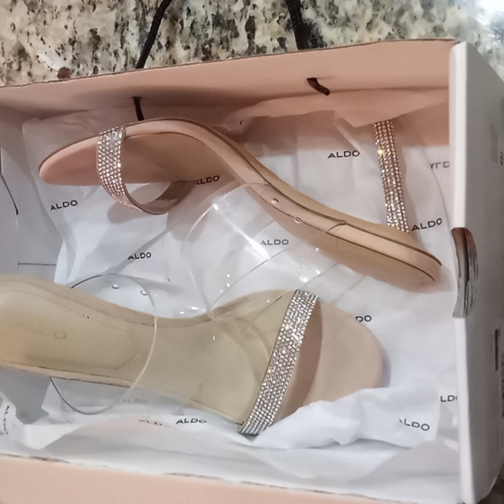 Aldo - Picture 7 of 7